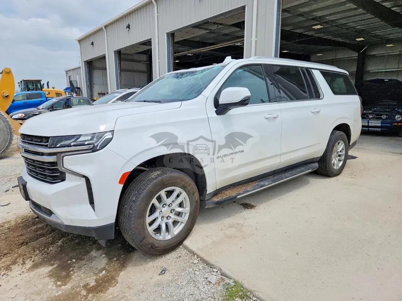 Chevrolet Suburban 5.3L 8 2024