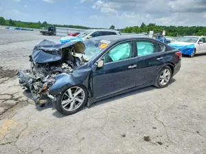 Nissan Altima 2.5L 4 2015