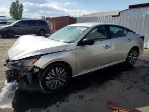 Nissan Altima 2.5L 4 2025