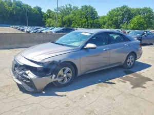 Hyundai Elantra 2.0L 4 2024