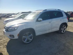 Volkswagen Tiguan 2.0L 4 2014