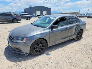 Volkswagen Jetta 1.4L 4 2016