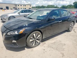Nissan Altima SV 2.5L 4 2022