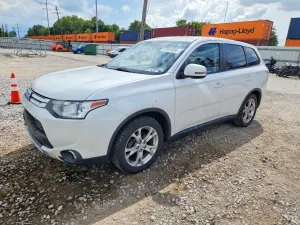 Mitsubishi Outlander 2.4L 4 2015