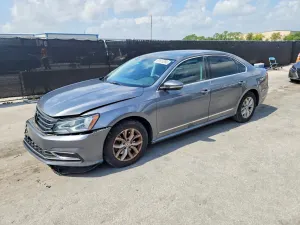 Volkswagen Passat 1.8L 4 2017