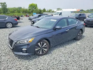 Nissan Altima 2.5L 4 2020