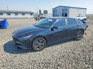 Hyundai Elantra 2.0L 4 2022