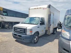Ford Econoline 7.3L 8 2021