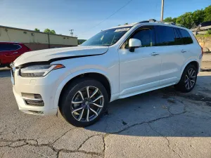 Volvo XC90 2.0L 4 2018