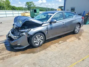 Nissan Altima 2.5L 4 2019