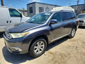 Toyota Highlander 3.5L 6 2011