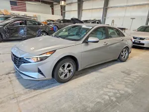 Hyundai Elantra 2.0L 4 2021