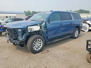 Chevrolet Suburban 5.3L 8 2025