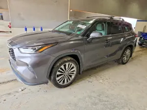 Toyota Highlander 3.5L 6 2021