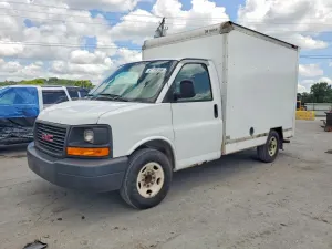 GMC Savana 4.8L 8 2011