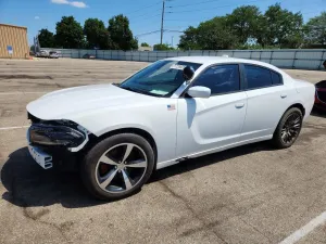 Dodge Charger 5.7L 8 2015