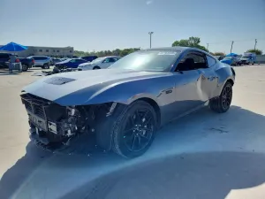 Ford Mustang 5.0L 8 2025