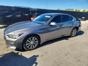 Infiniti Q50 3.0L 6 2021