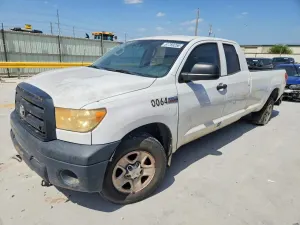 Toyota Tundra 5.7L 8 2012