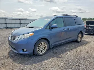 Toyota Sienna 3.5L 6 2013