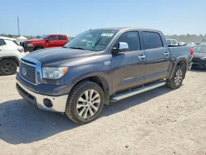 Toyota Tundra 5.7L 8 2011