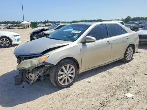 Toyota Camry 2.5L 4 2013
