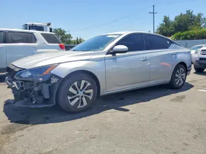 Nissan Altima 2.5L 4 2022