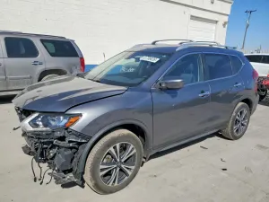 Nissan Rogue 2.5L 4 2019