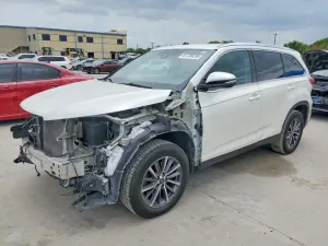Toyota Highlander 3.5L 6 2019