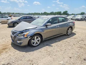 Nissan Altima 2.5L 4 2015