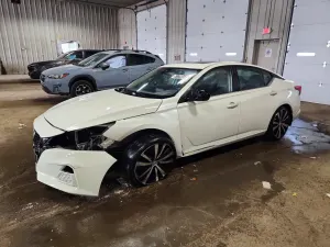 Nissan Altima 2.5L 4 2020
