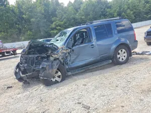 Nissan Pathfinder 4.0L 6 2005