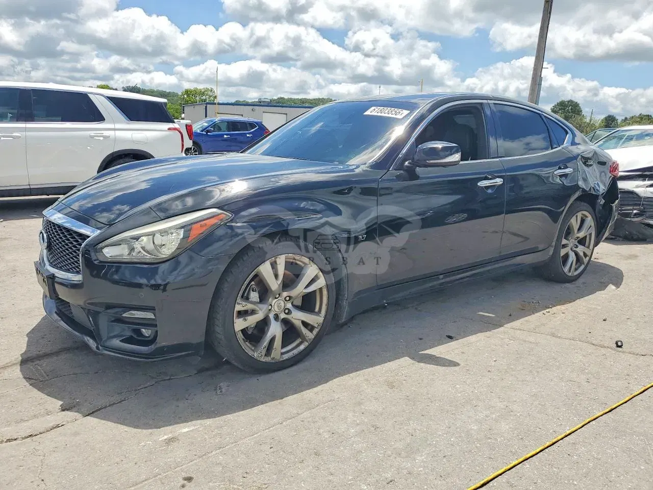 Infiniti Q70 3.7L 6 2019