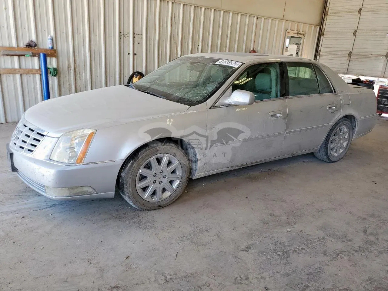 Cadillac DTS PREMIUM COLLECTION 4.6L 8 2011
