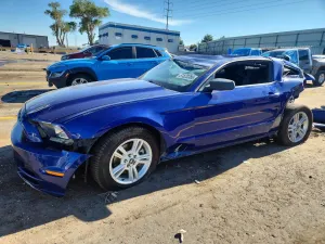 Ford Mustang 3.7L 6 2014