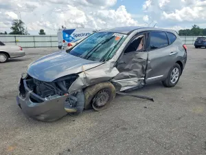 Nissan Rogue 2.5L 4 2012