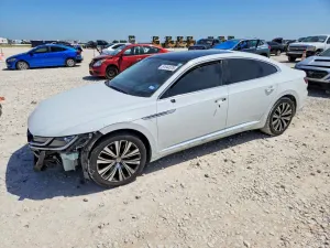 Volkswagen Arteon 2.0L 4 2020
