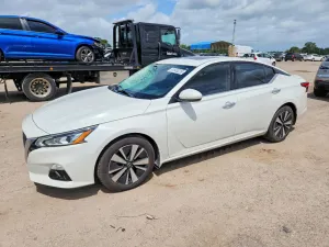 Nissan Altima 2.5L 4 2021
