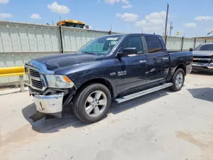 RAM 1500 5.7L 8 2015
