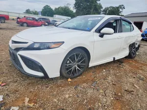 Toyota Camry 2.5L 4 2021