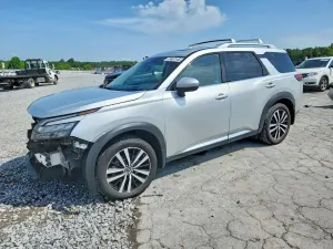Nissan Pathfinder 3.5L 6 2025