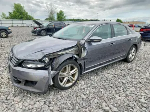 Volkswagen Passat 2.0L 4 2012