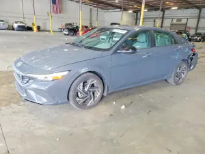 Hyundai Elantra 2.0L 4 2025