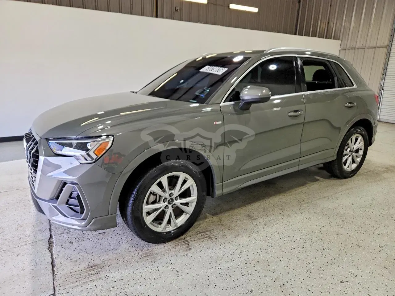 Audi Q3 2.0L 4 2025