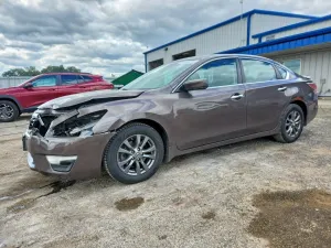 Nissan Altima 2.5L 4 2015