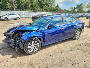 Nissan Altima 2.5L 4 2020