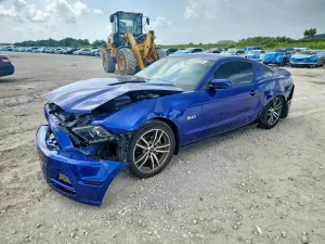 Ford Mustang 5.0L 8 2014