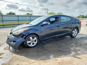 Hyundai Elantra 1.8L 4 2013