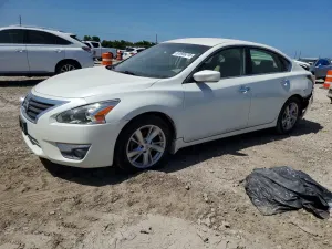 Nissan Altima 2.5L 4 2015