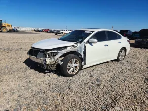 Nissan Altima 2.5L 4 2015